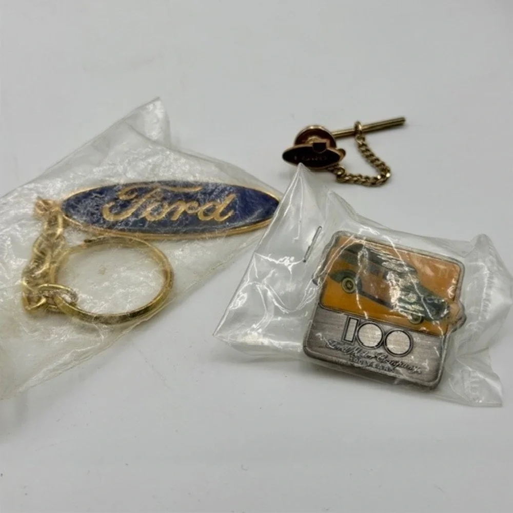 Vintage Ford Motor Company Keychain Pin Tie Tack Set 100 Years English Ford Line